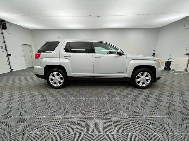 Photo of 2017 Quicksilver Metallic GMC Terrain