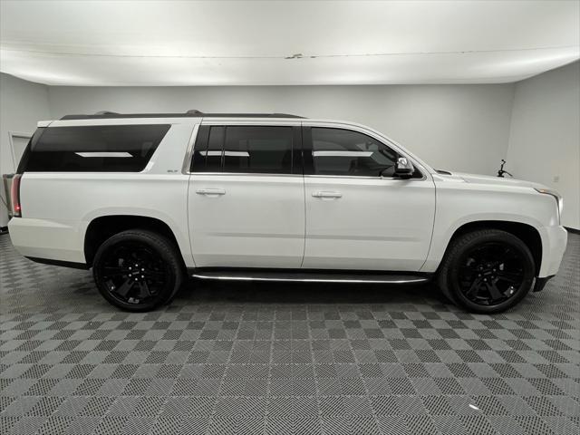 Photo of 2016 White Frost Tricoat GMC Yukon XL