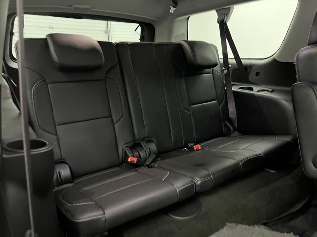 Photo of 2016 White Frost Tricoat GMC Yukon XL