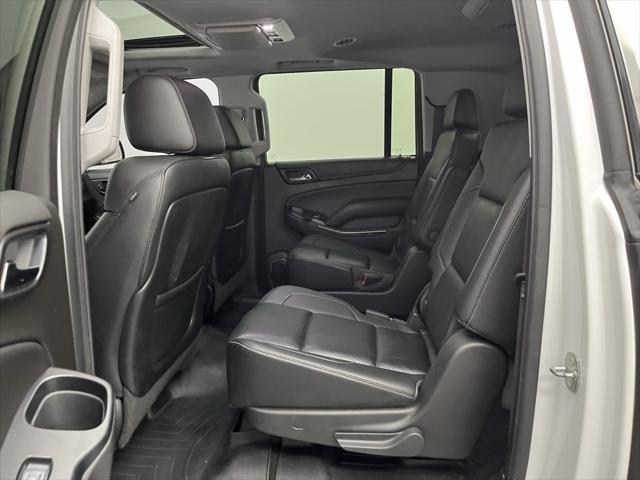 Photo of 2016 White Frost Tricoat GMC Yukon XL