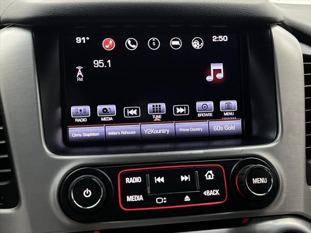 Photo of 2016 White Frost Tricoat GMC Yukon XL