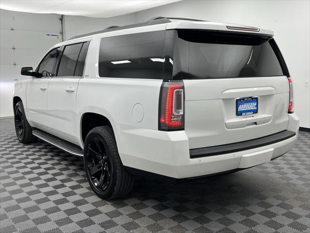 Photo of 2016 White Frost Tricoat GMC Yukon XL