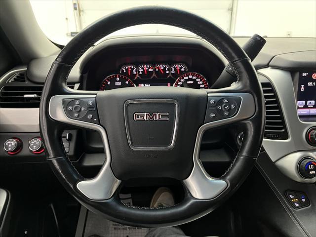 Photo of 2016 White Frost Tricoat GMC Yukon XL