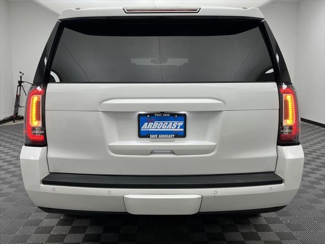 Photo of 2016 White Frost Tricoat GMC Yukon XL