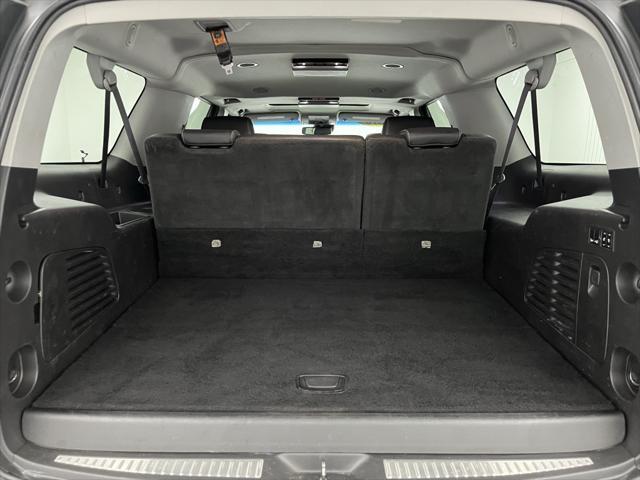 Photo of 2016 White Frost Tricoat GMC Yukon XL