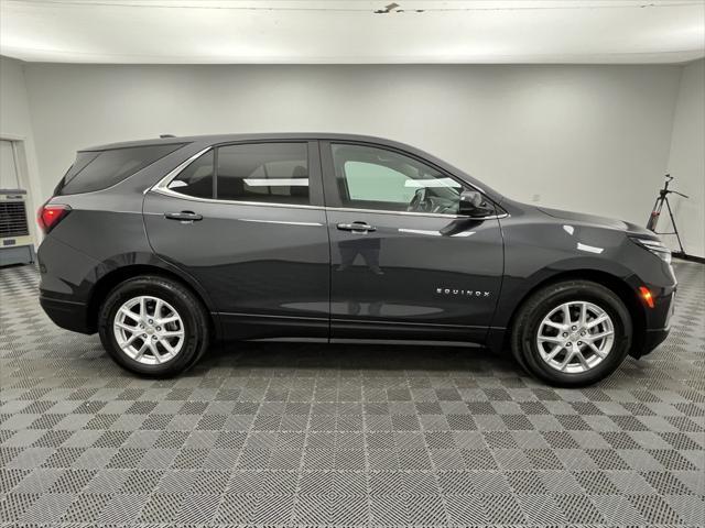 Photo of 2023 Iron Gray Metallic Chevrolet Equinox