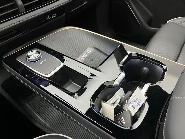 Photo of 2025 Moonstone Gray Metallic Buick Enclave