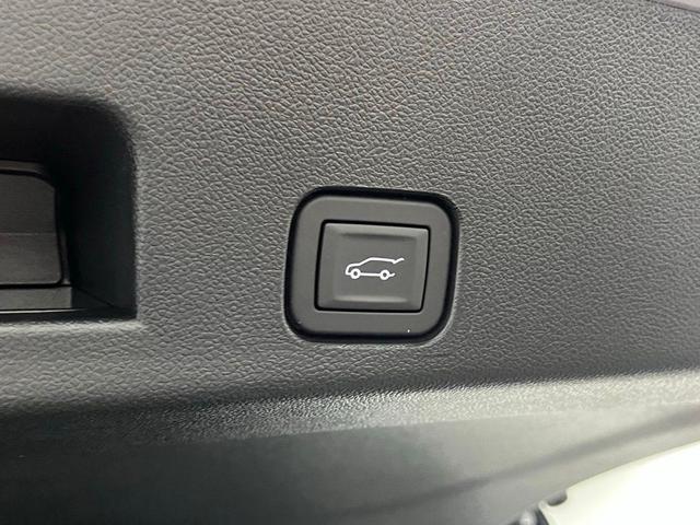 Photo of 2025 Moonstone Gray Metallic Buick Enclave