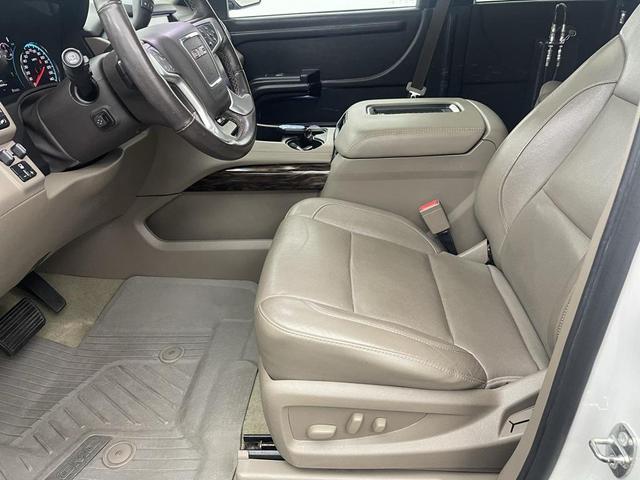 Photo of 2017 White Frost Tricoat GMC Yukon XL