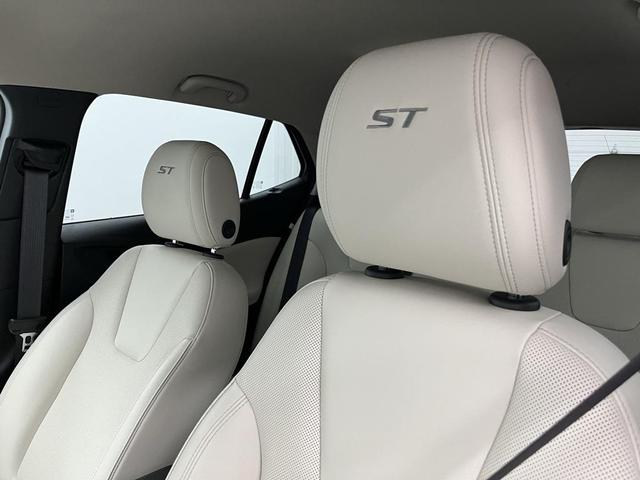 Photo of 2024 Moonstone Gray Metallic Buick Encore GX