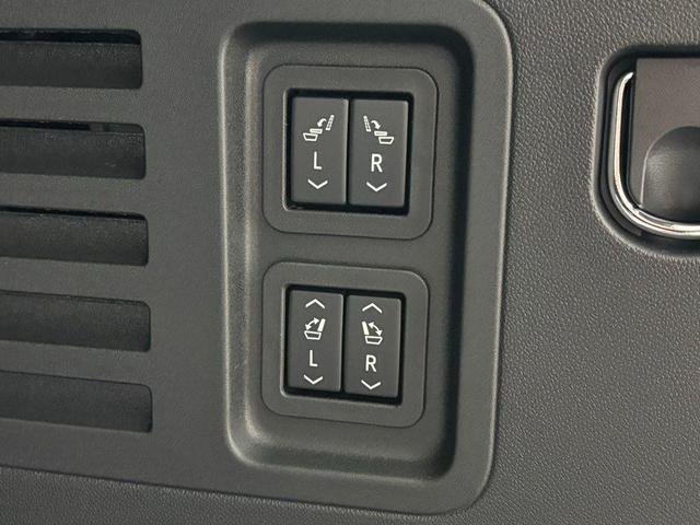 Photo of 2026 moonstone gray metallic Buick Enclave