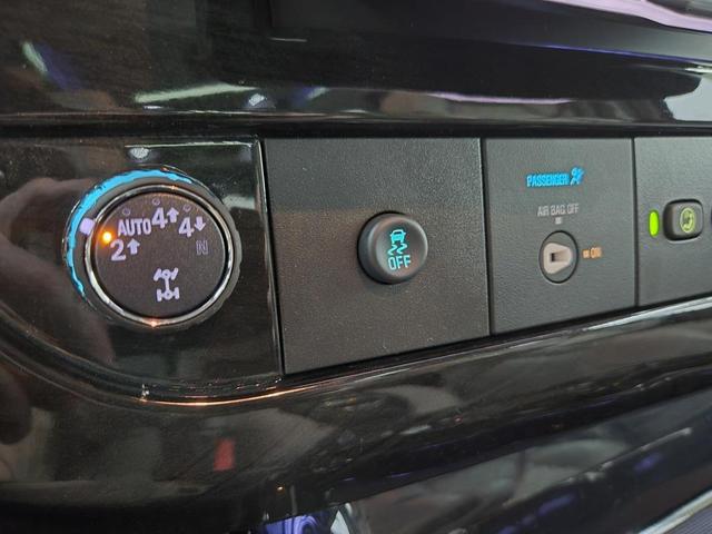 Photo of 2024 Onyx Black GMC Savana 2500