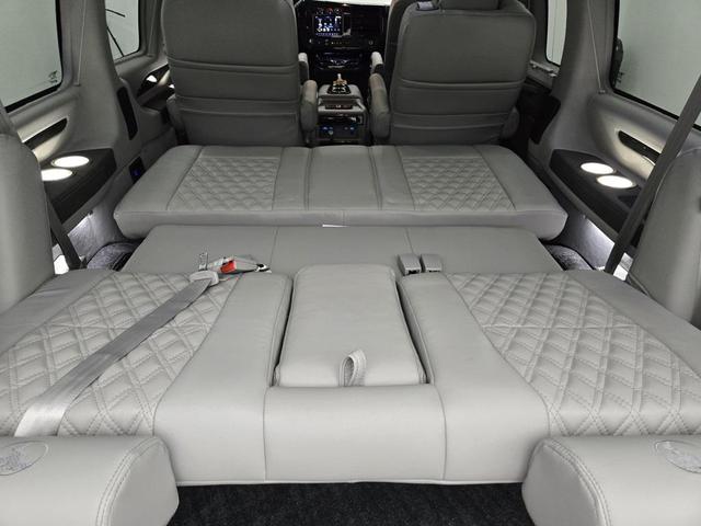 Photo of 2024 Onyx Black GMC Savana 2500