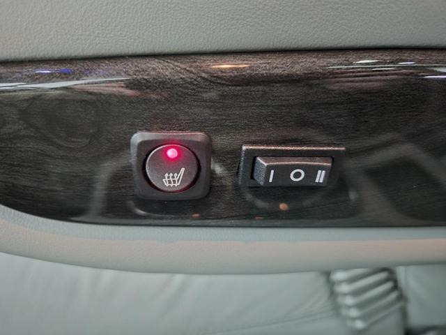 Photo of 2024 Onyx Black GMC Savana 2500