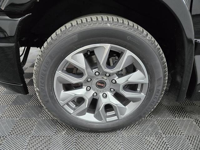 Photo of 2024 Onyx Black GMC Savana 2500