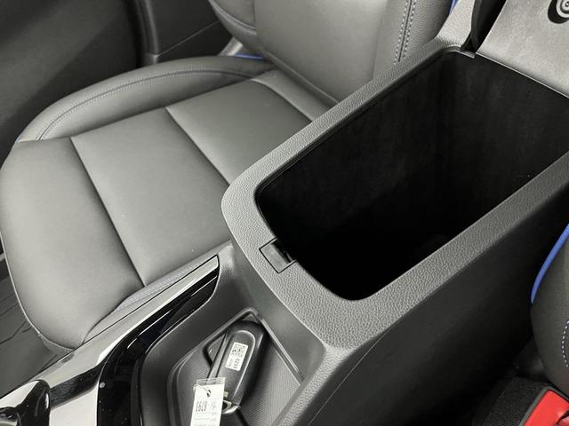 Photo of 2025 Ebony Twilight Metallic Buick Envista