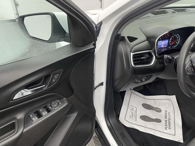 Photo of 2020 Summit White Chevrolet Equinox