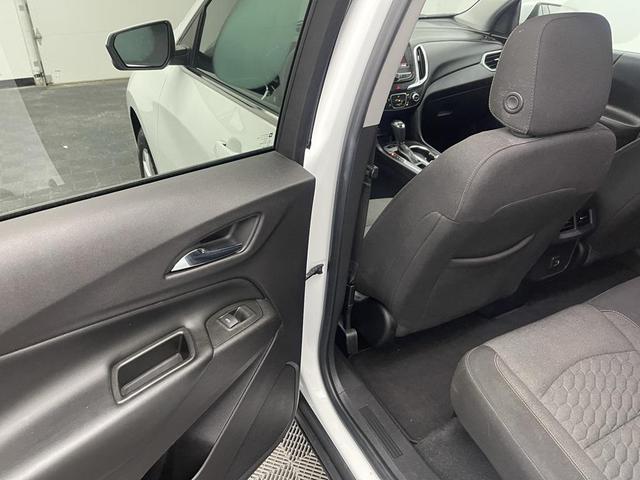 Photo of 2020 Summit White Chevrolet Equinox