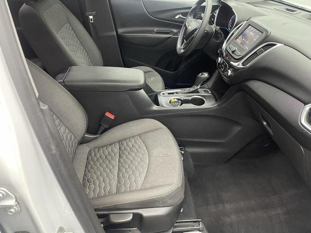 Photo of 2020 Summit White Chevrolet Equinox