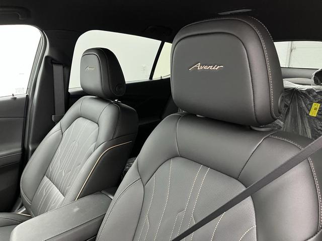 Photo of 2025 Ebony Twilight Metallic Buick Envista