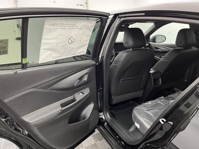 Photo of 2025 Ebony Twilight Metallic Buick Envista