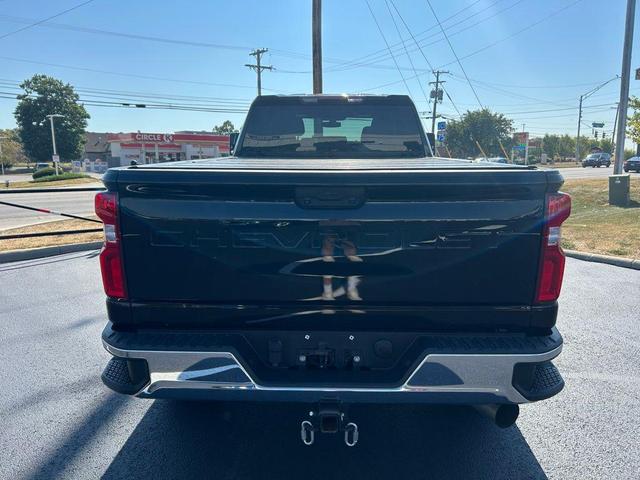 Photo of 2022 Black Chevrolet Silverado 2500