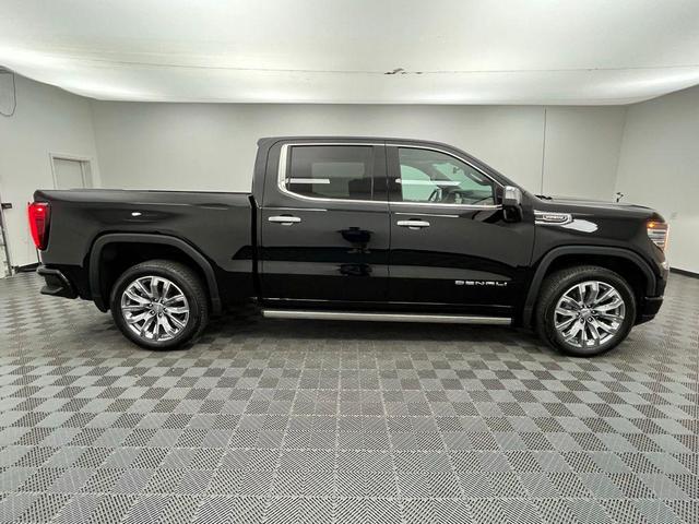 Photo of 2024 Onyx Black GMC Sierra 1500