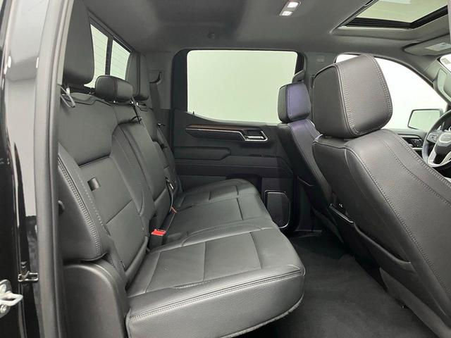 Photo of 2024 Onyx Black GMC Sierra 1500