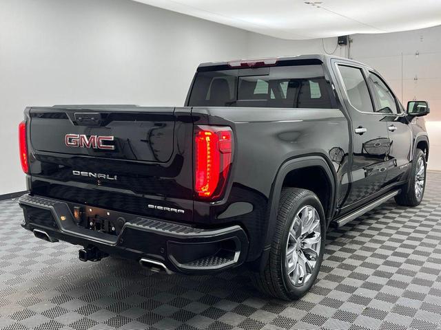 Photo of 2024 Onyx Black GMC Sierra 1500