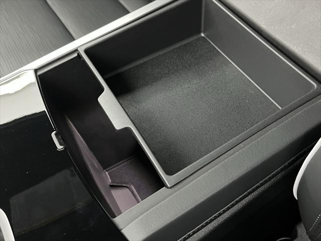 Photo of 2025 Ebony Twilight Metallic Buick Enclave