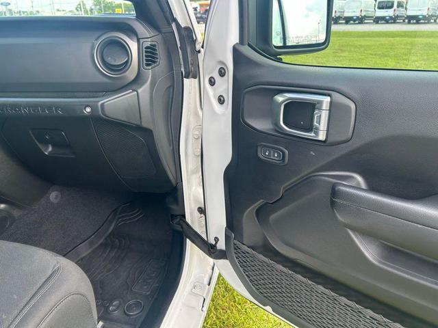 Photo of 2021 Bright White Clearcoat Jeep Wrangler Unlimited