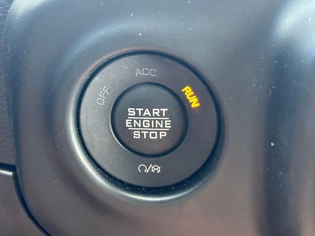 Photo of 2021 Bright White Clearcoat Jeep Wrangler Unlimited