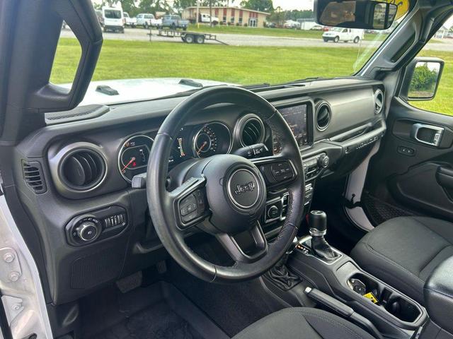Photo of 2021 Bright White Clearcoat Jeep Wrangler Unlimited