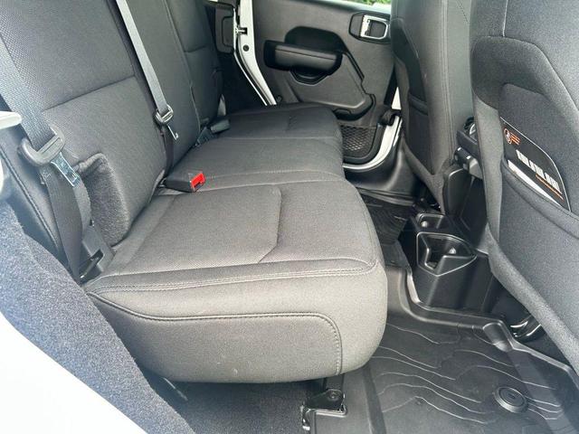 Photo of 2021 Bright White Clearcoat Jeep Wrangler Unlimited