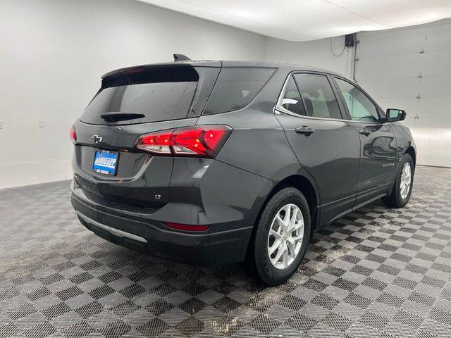 Photo of 2023 Iron Gray Metallic Chevrolet Equinox