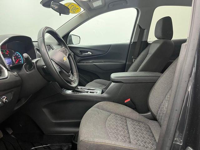 Photo of 2023 Iron Gray Metallic Chevrolet Equinox
