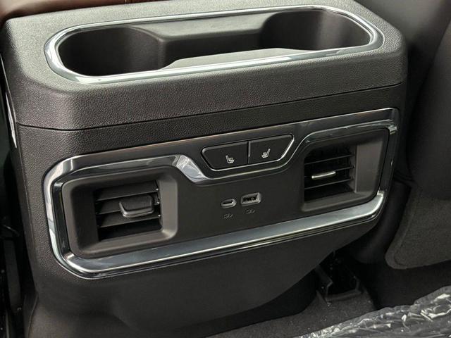 Photo of 2026 Onyx Black GMC Sierra 2500