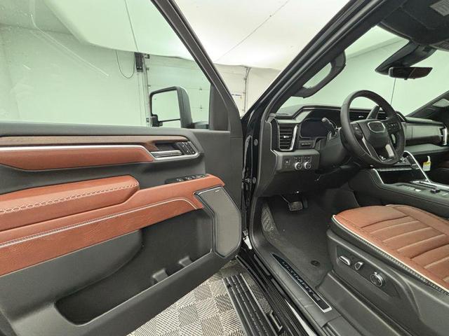 Photo of 2026 Onyx Black GMC Sierra 2500
