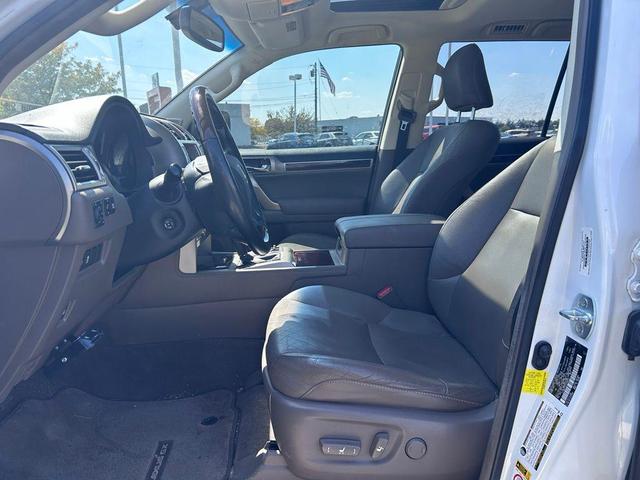 Photo of 2018 Starfire Pearl Lexus GX 460