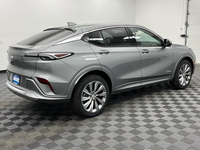 Photo of 2025 Moonstone Gray Metallic Buick Envista