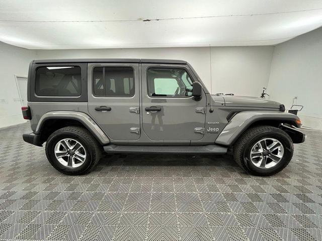 Photo of 2018 Granite Crystal Metallic Clearcoat Jeep Wrangler Unlimited