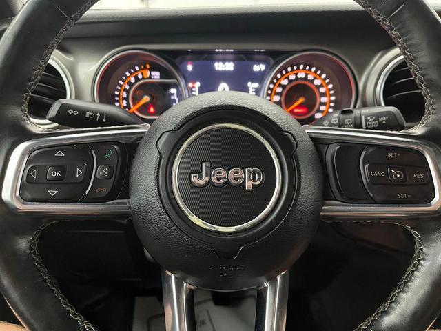 Photo of 2018 Granite Crystal Metallic Clearcoat Jeep Wrangler Unlimited