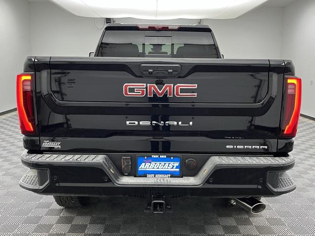 Photo of 2025 Onyx Black GMC Sierra 2500