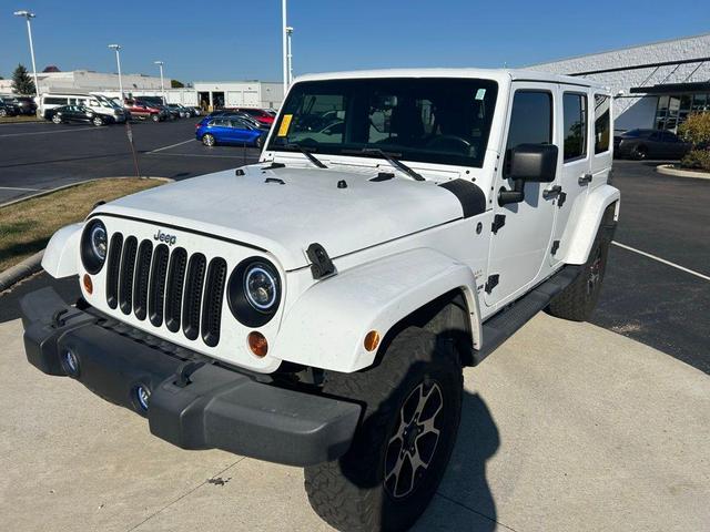 Photo of 2013 Bright White Clearcoat Jeep Wrangler Unlimited