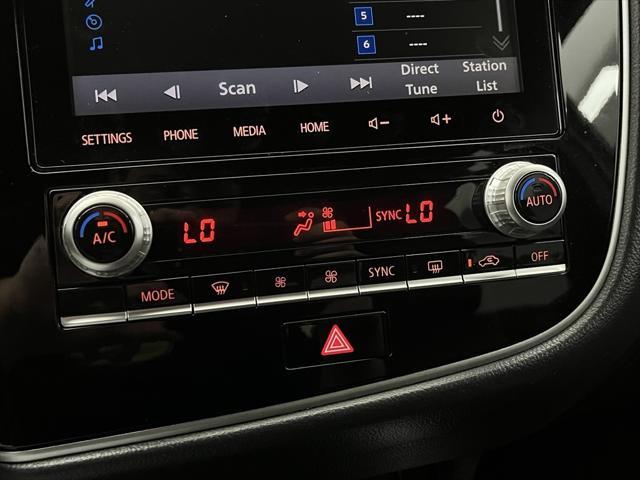Photo of 2020 Mercury Gray Metallic Mitsubishi Outlander