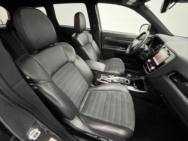 Photo of 2020 Mercury Gray Metallic Mitsubishi Outlander