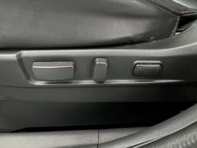 Photo of 2020 Mercury Gray Metallic Mitsubishi Outlander