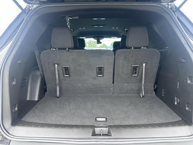 Photo of 2023 Mosaic Black Metallic Chevrolet Traverse