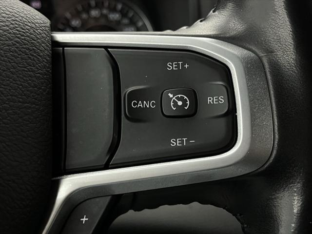Photo of 2022 Diamond Black Crystal Pearlcoat RAM 1500