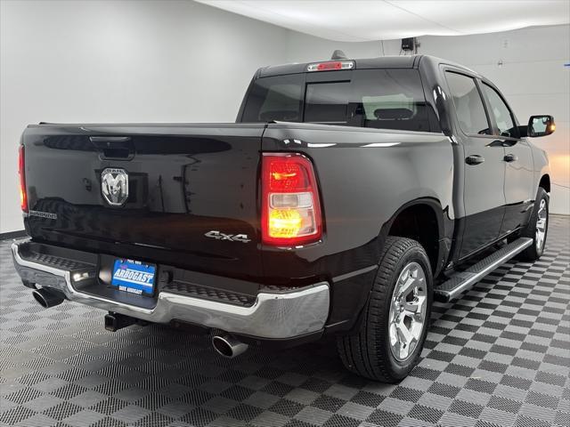 Photo of 2022 Diamond Black Crystal Pearlcoat RAM 1500